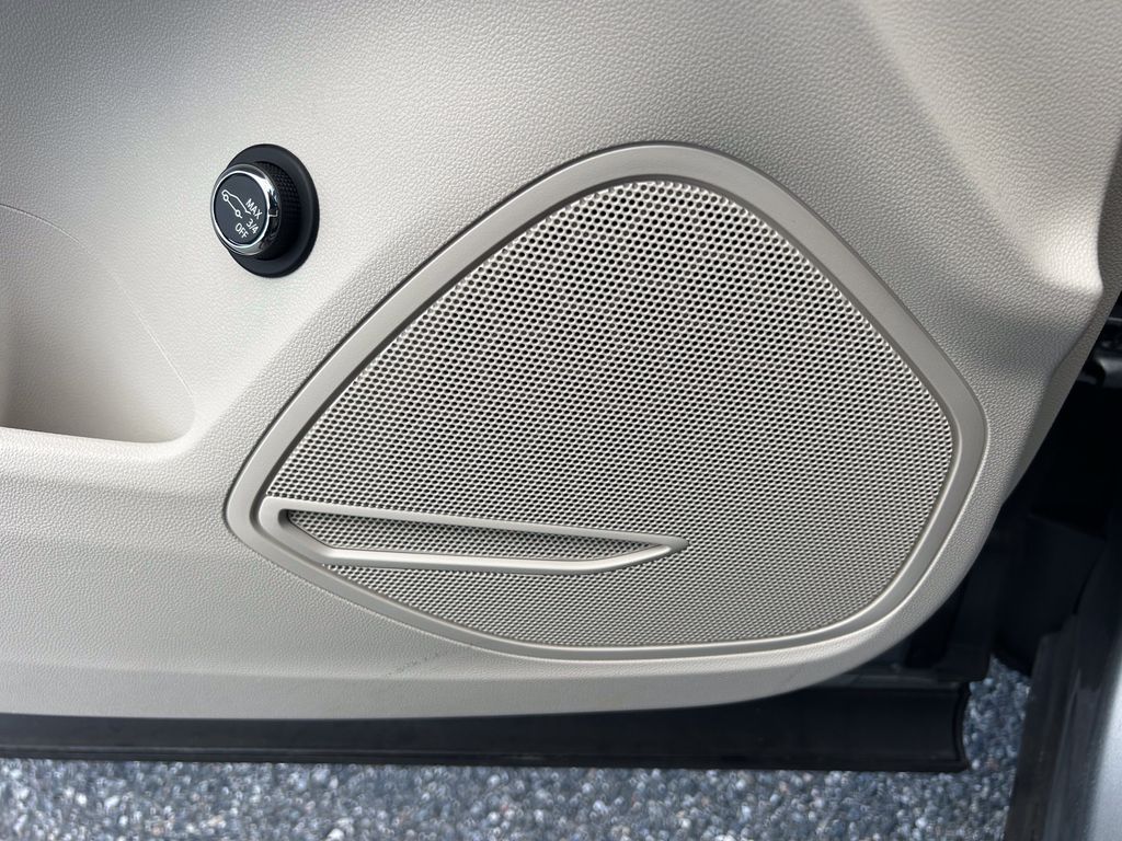 2023 Buick Envision Essence - Photo 24