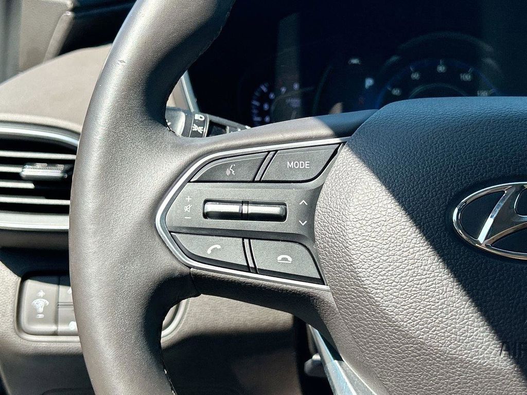 2020 Hyundai Santa Fe Limited - Photo 31