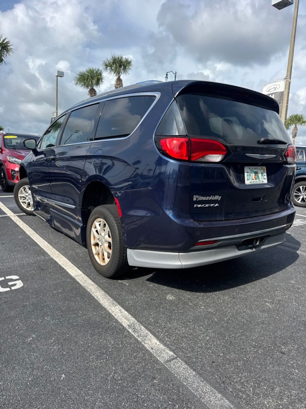 Used 2020 Chrysler Pacifica Touring L Minivan/Van