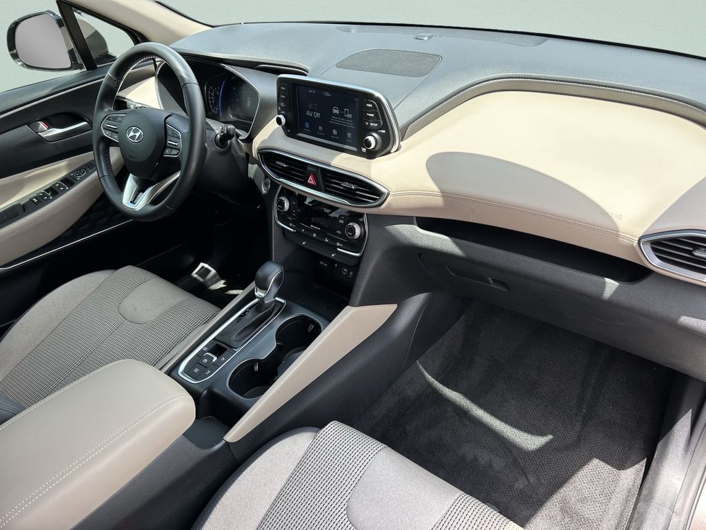 2020 Hyundai Santa Fe SEL - Photo 17