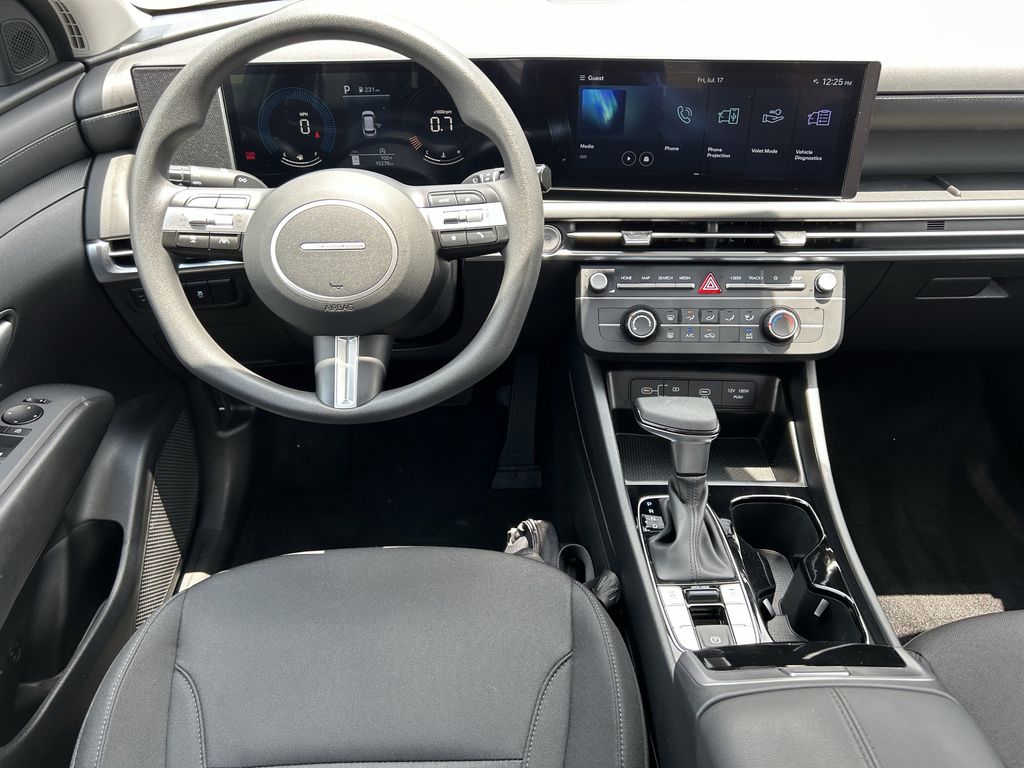2025 Hyundai Tucson SE - Photo 16