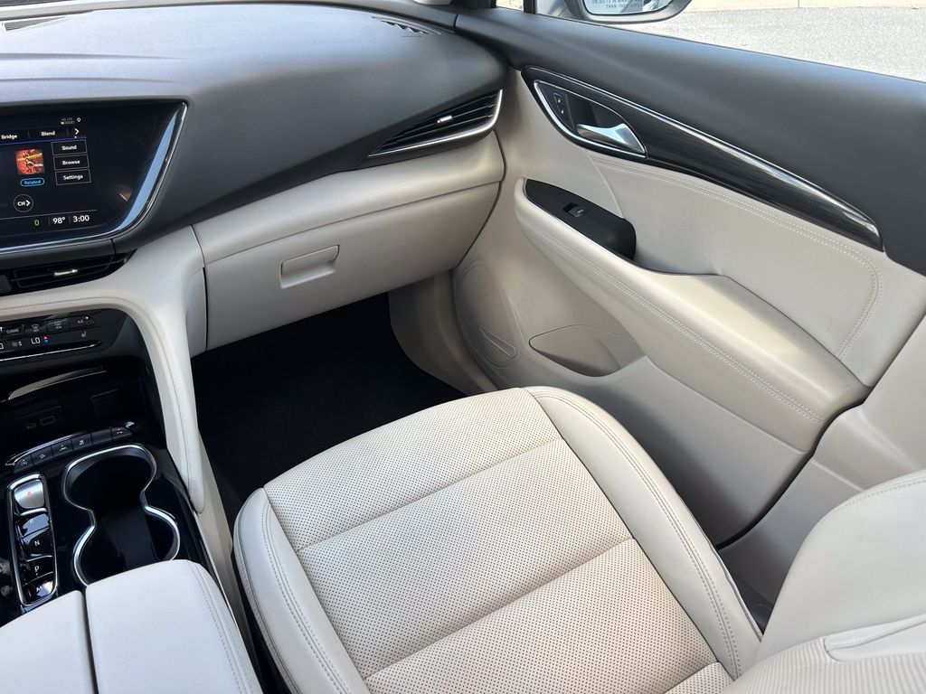 2023 Buick Envision Essence - Photo 21