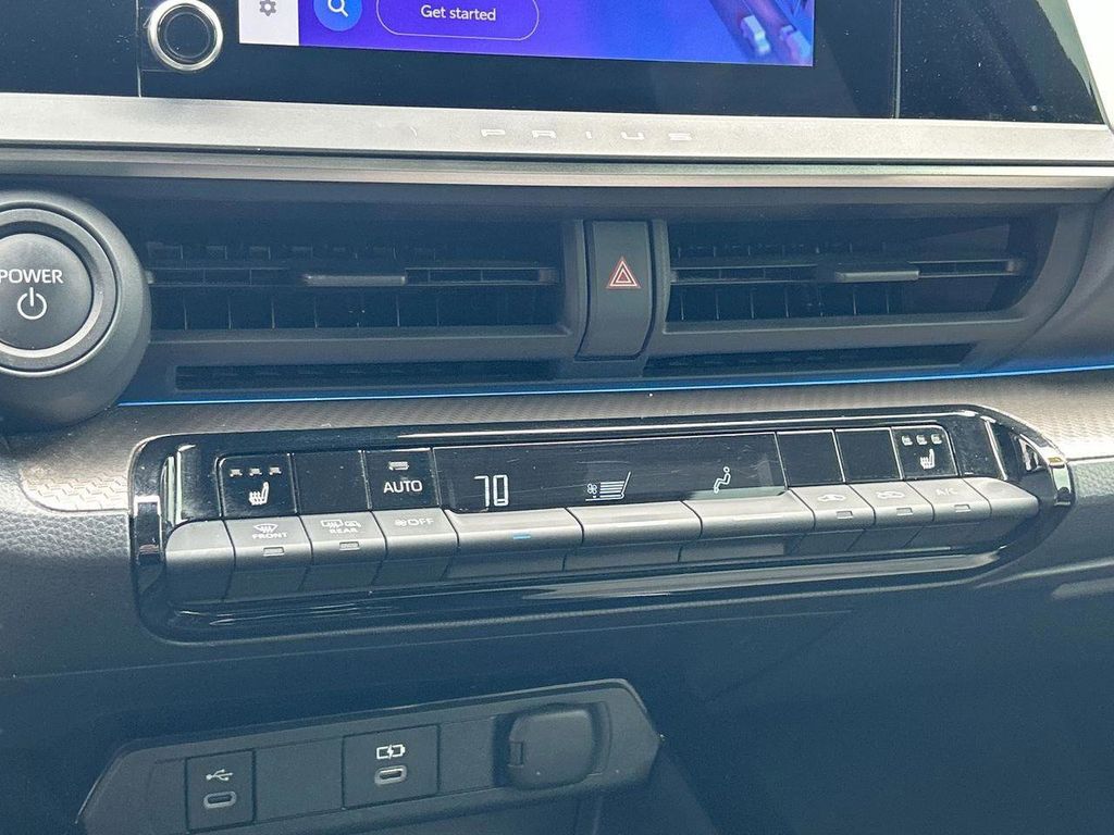 2024 Toyota Prius XLE - Photo 26