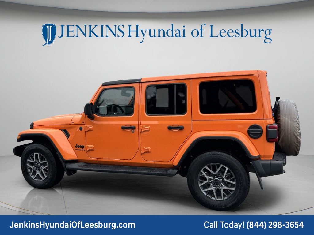 2025 Jeep Wrangler 4-Door Sahara - Photo 8