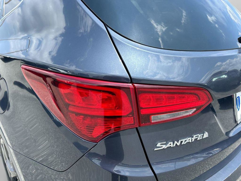 2017 Hyundai Santa Fe Sport 2.0T - Photo 14