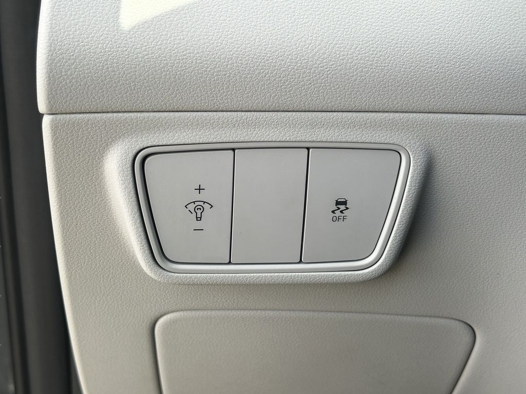 2024 Hyundai Tucson SE - Photo 28
