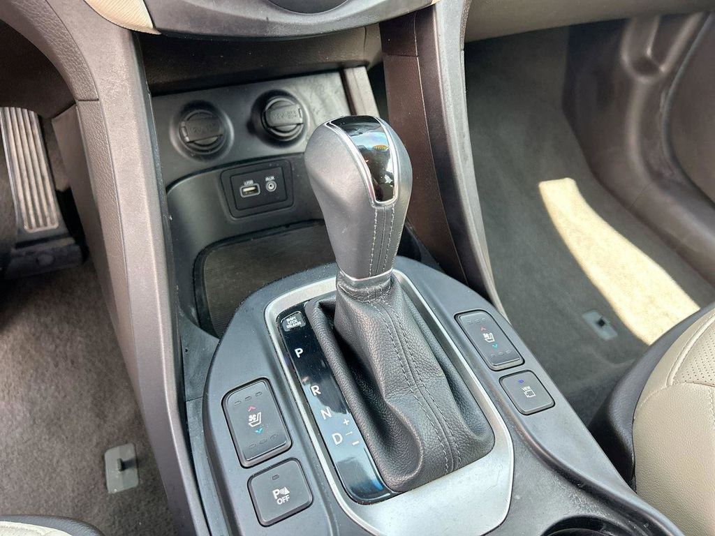 2017 Hyundai Santa Fe Sport 2.0T - Photo 31
