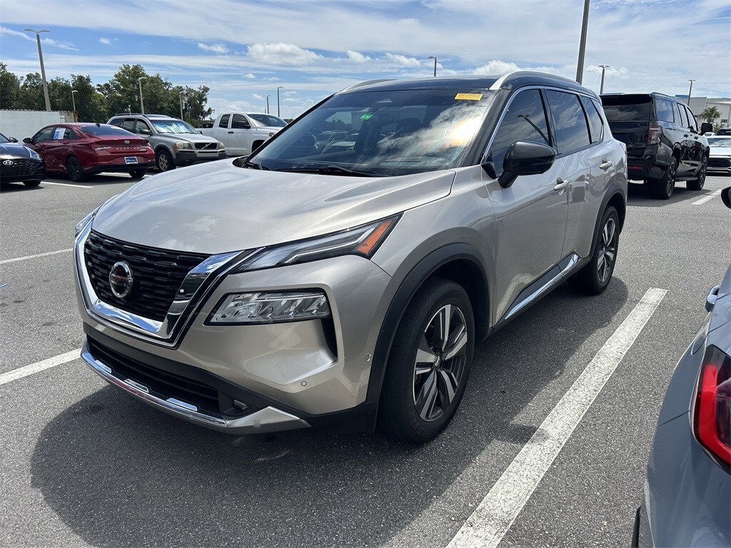 2021 Nissan Rogue Platinum photo 4