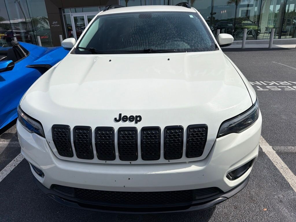 Used 2019 Jeep Cherokee Altitude SUV