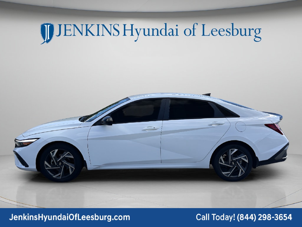 2025 Hyundai Elantra SEL - Photo 9