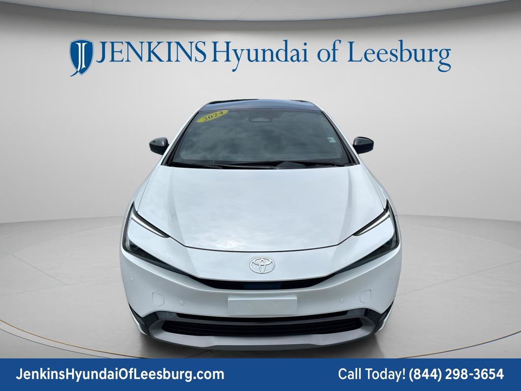 2024 Toyota Prius XLE - Photo 12