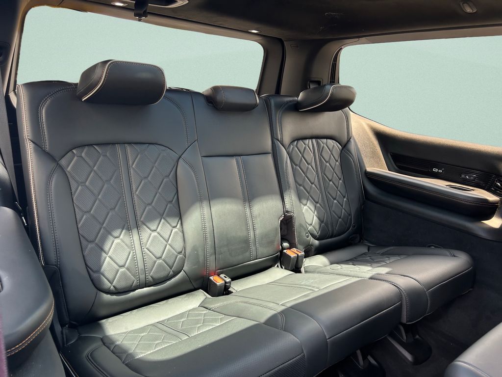 2023 Jeep Grand Wagoneer Series III - Photo 22