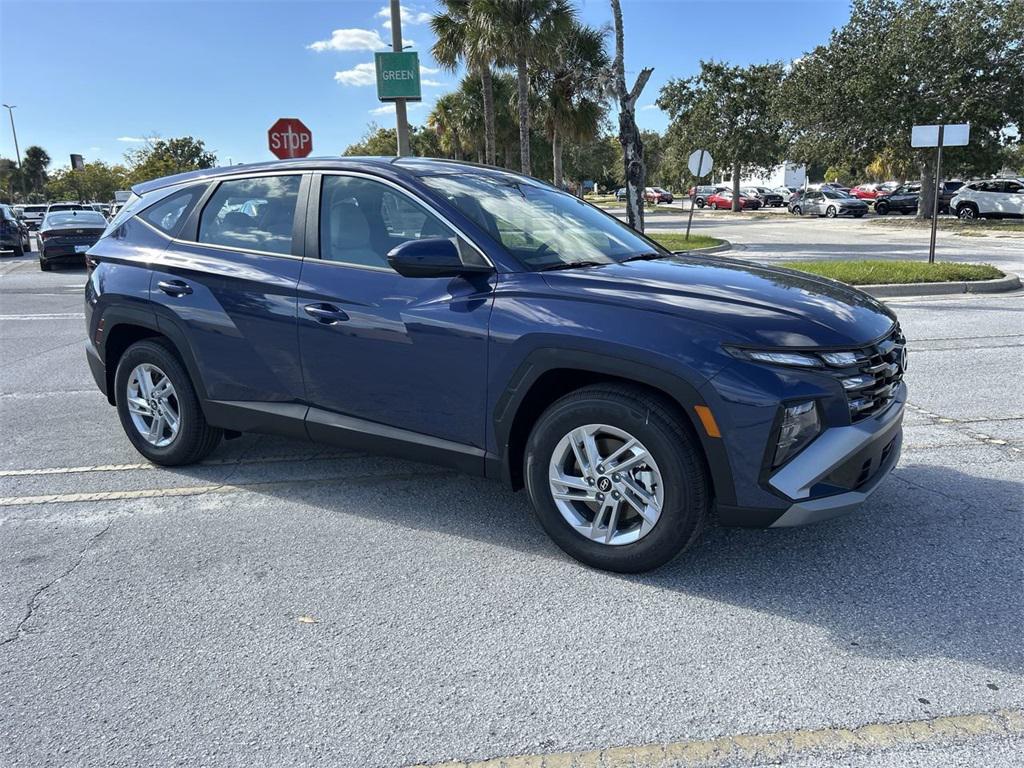 2026 Hyundai Tucson SE photo 2