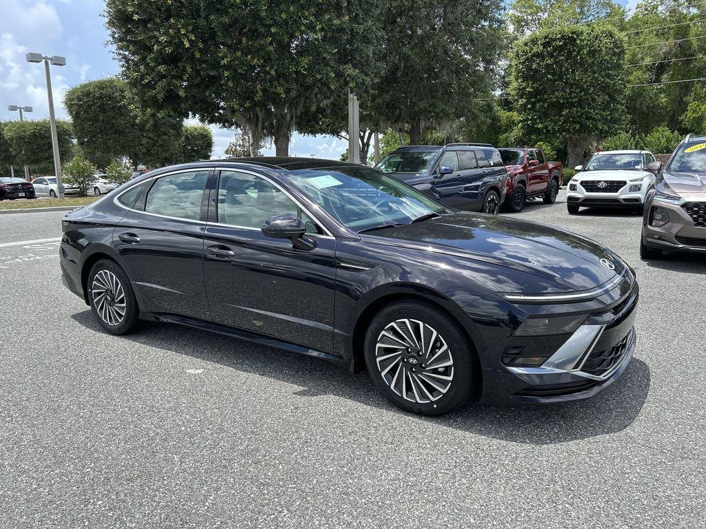 New 2026 Hyundai Sonata Hybrid SEL Sedan