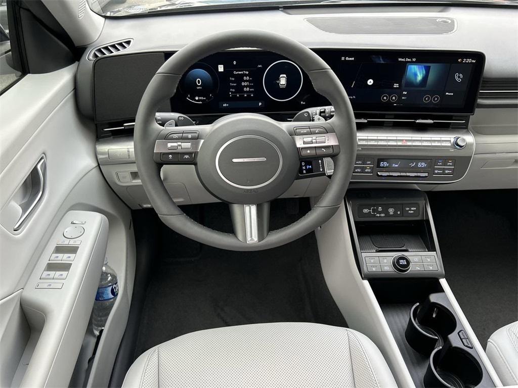 New 2026 Hyundai Kona Limited FWD SUV