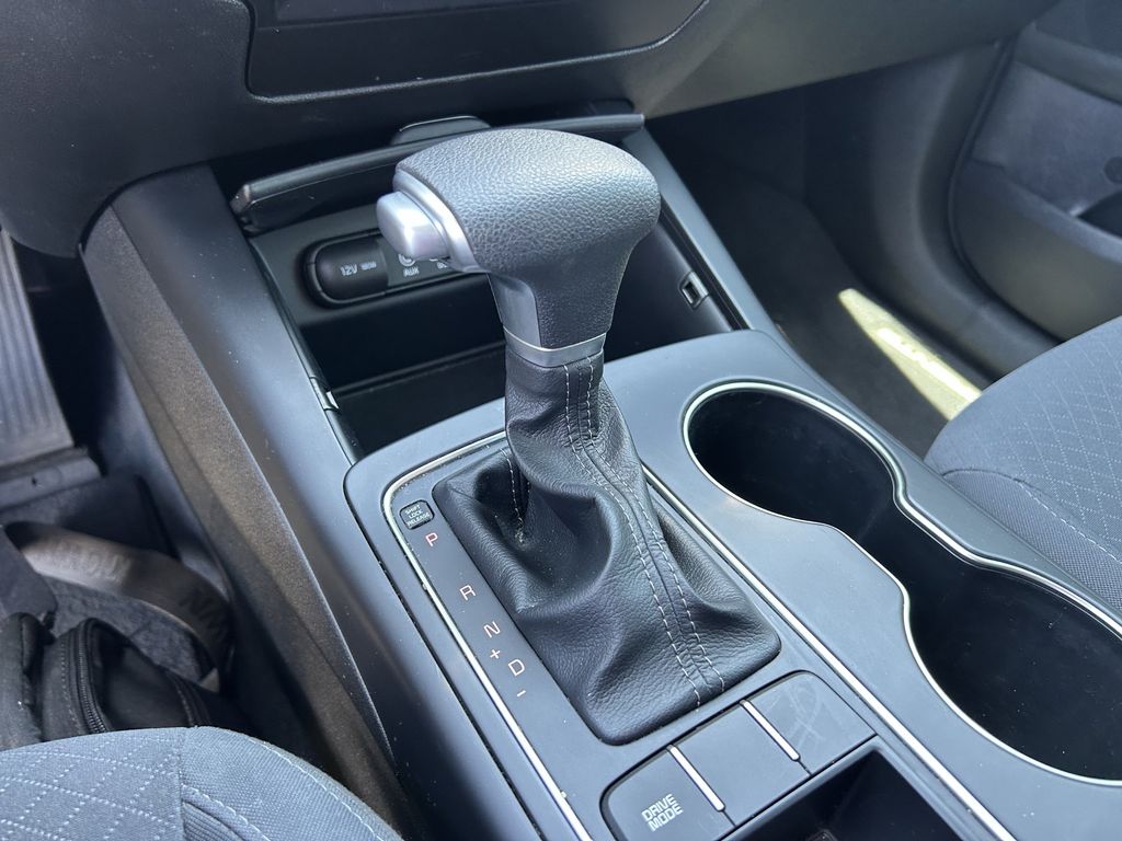 2019 Kia Sorento L - Photo 25