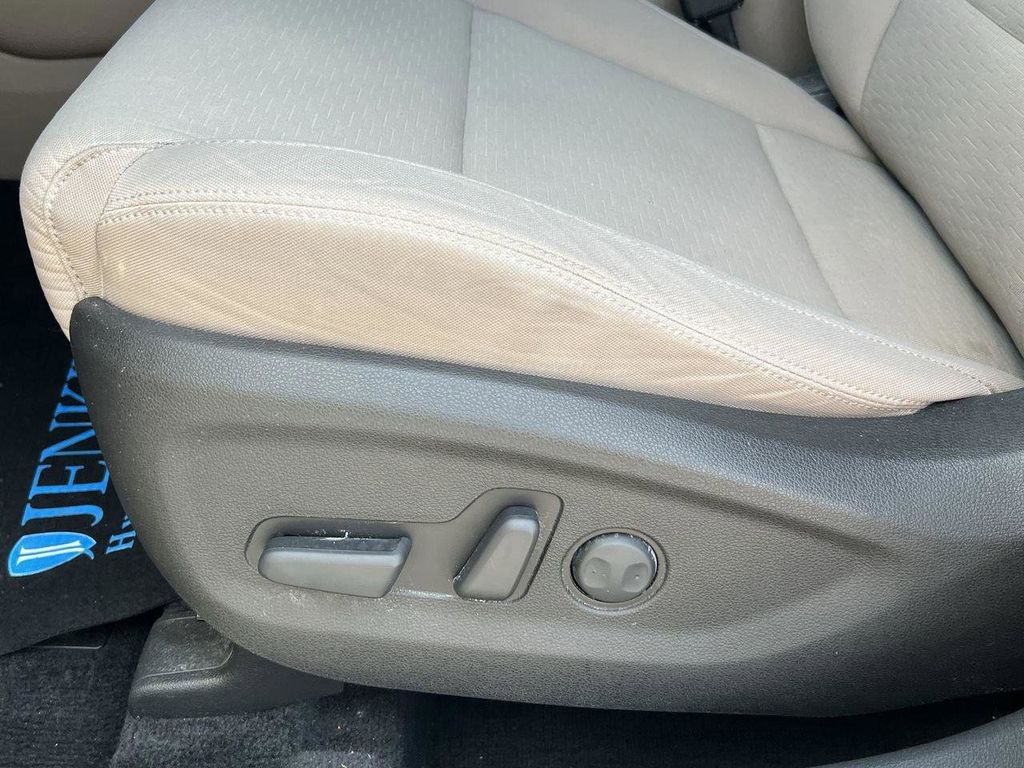 2021 Hyundai Tucson Value - Photo 18