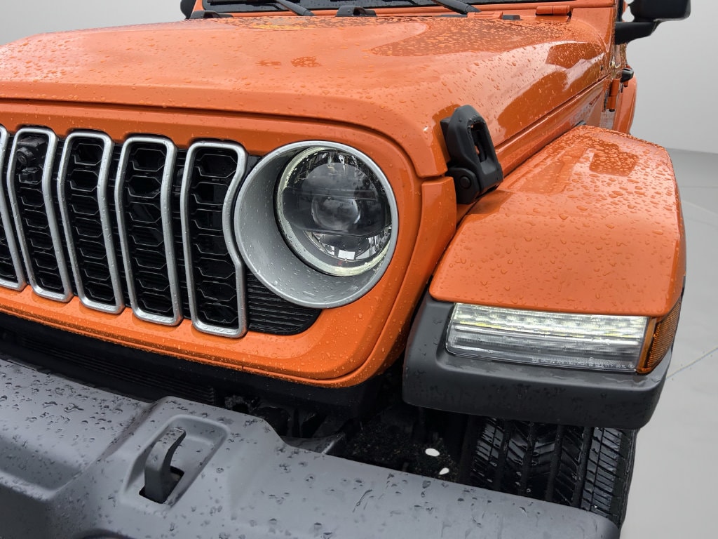 2025 Jeep Wrangler 4-Door Sahara - Photo 13