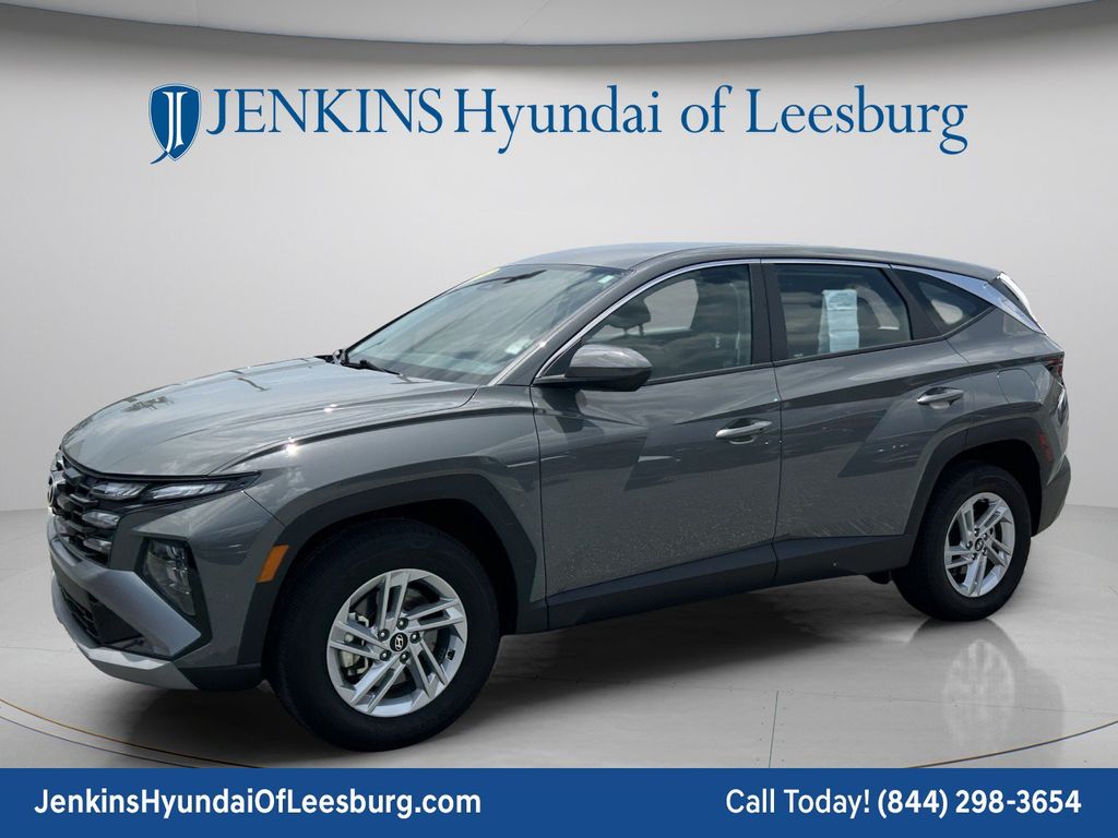 2025 Hyundai Tucson SE - Photo 11