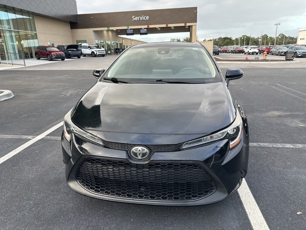 2020 Toyota Corolla LE photo 2