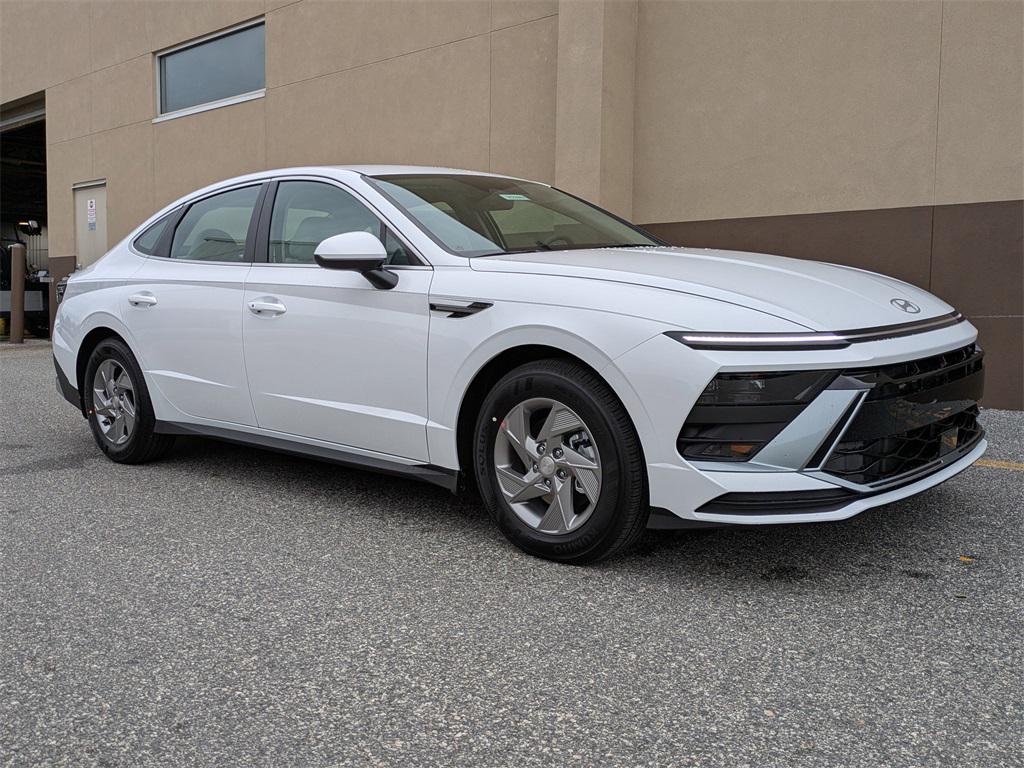 2026 Hyundai Sonata SE photo 2