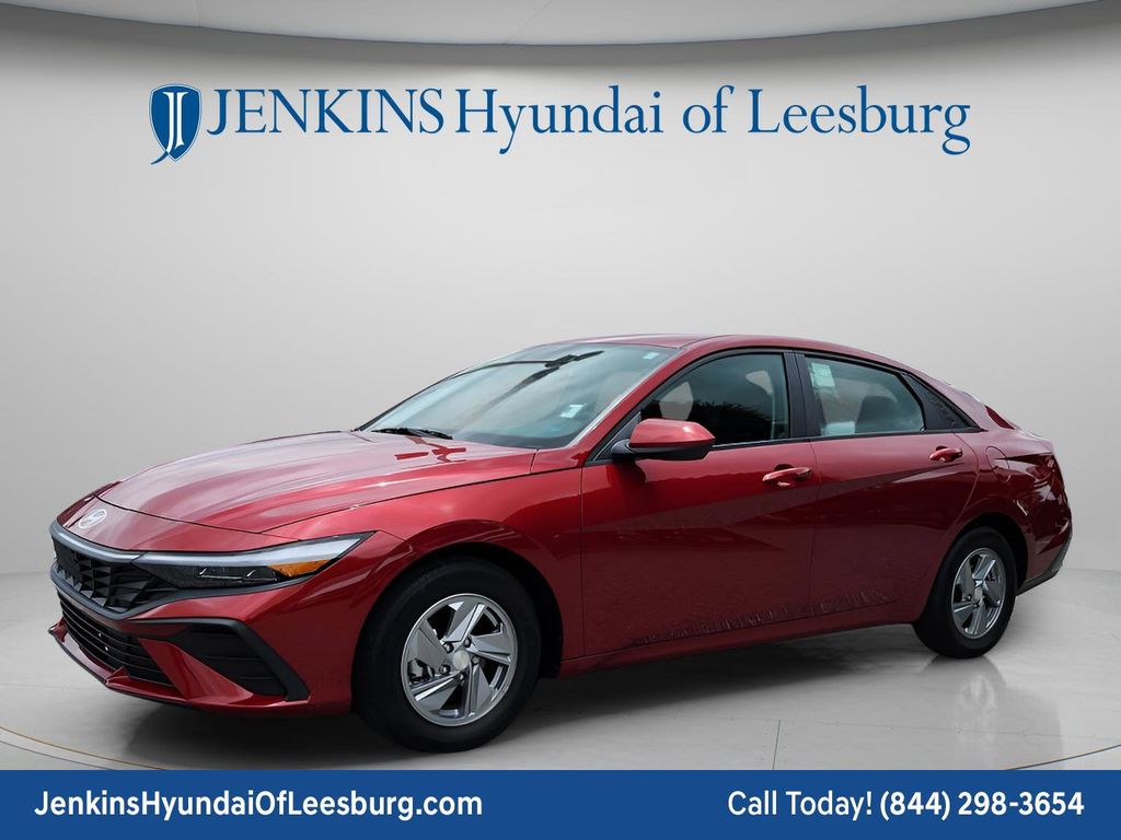 2024 Hyundai Elantra SE - Photo 9