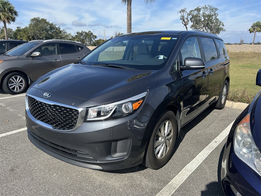 Used 2015 Kia Sedona LX Minivan/Van