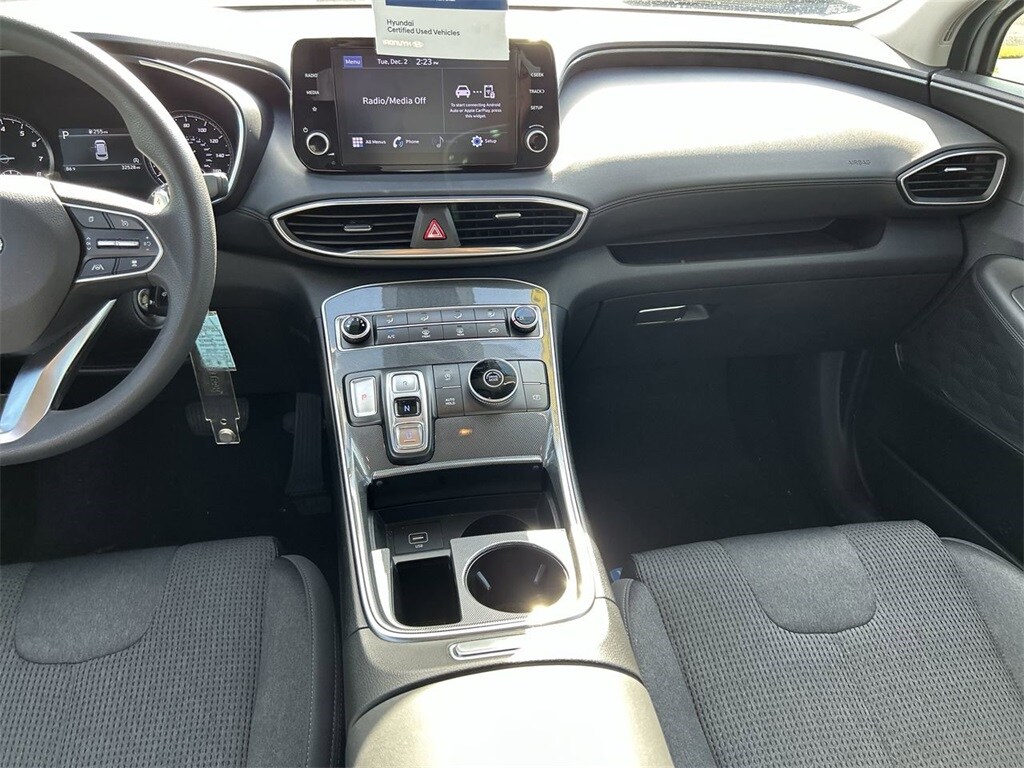 2022 Hyundai Santa Fe SE photo 4