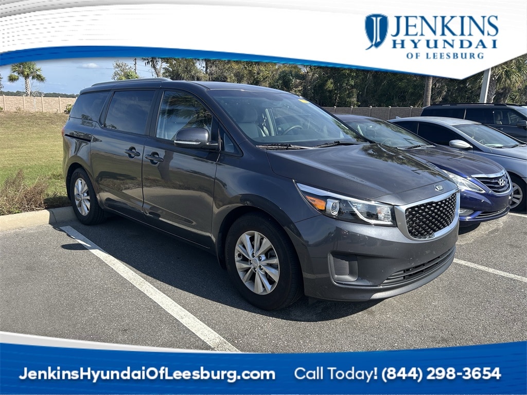 Used 2015 Kia Sedona LX Minivan/Van