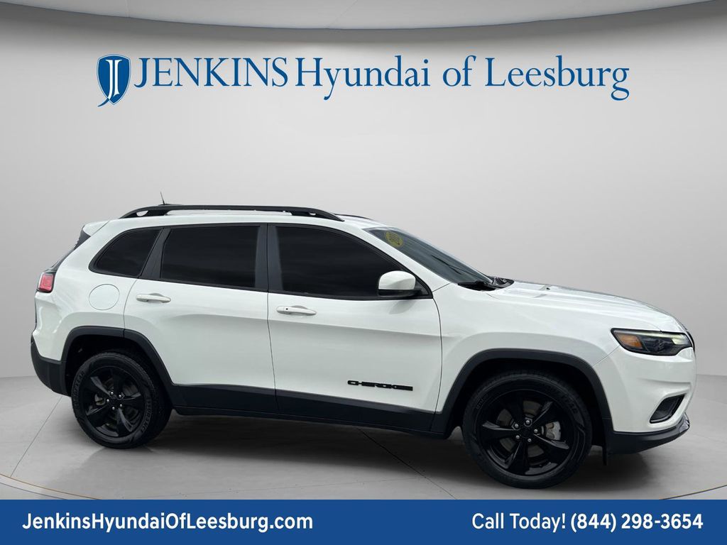 Used 2019 Jeep Cherokee Altitude with VIN 1C4PJLLX4KD403741 for sale in Leesburg, FL