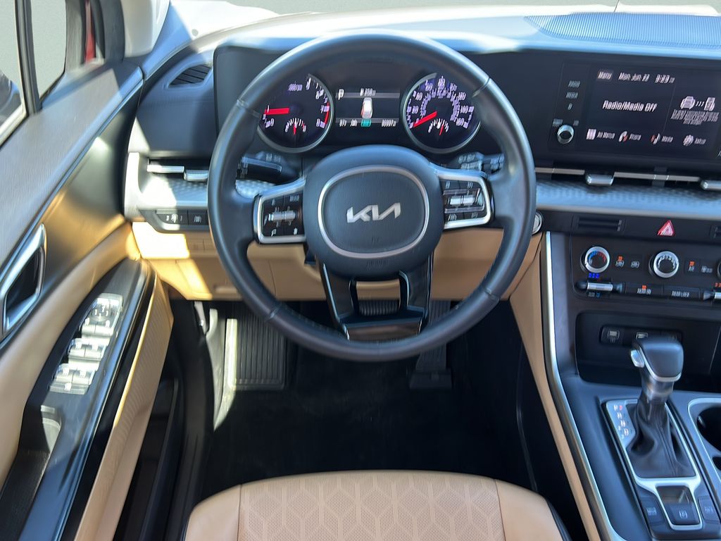 2024 Kia Carnival LX Seat Pkg - Photo 9