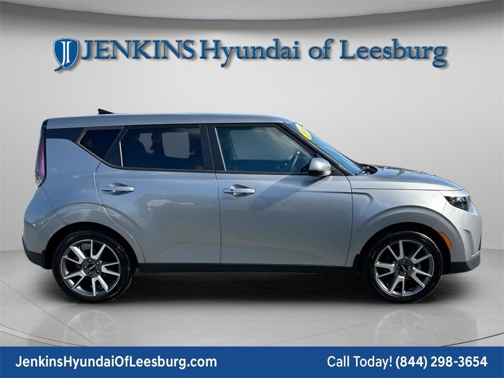 Used 2024 Kia Soul EX Hatchback