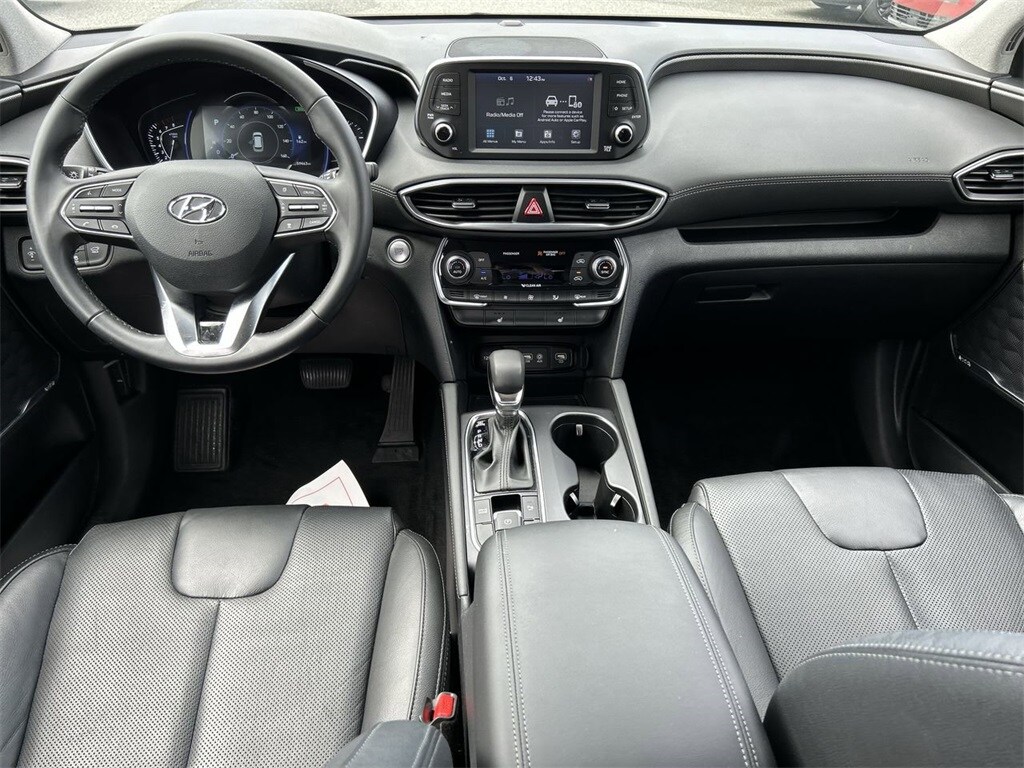 2020 Hyundai Santa Fe SEL photo 2