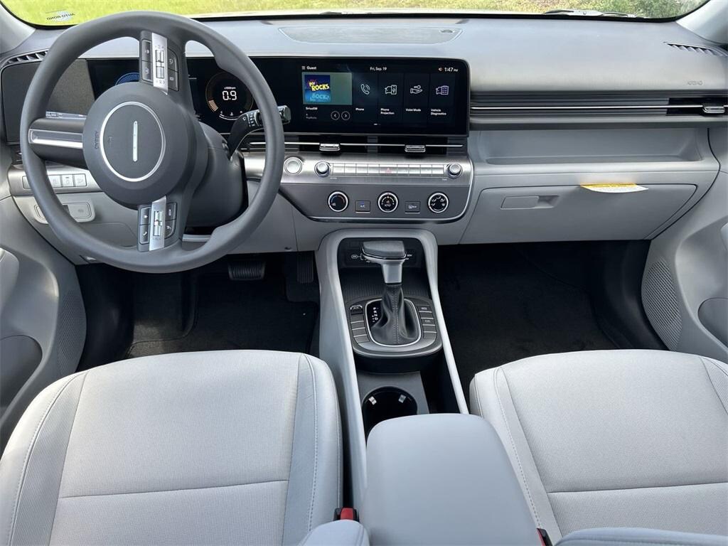 New 2026 Hyundai Kona SE FWD SUV