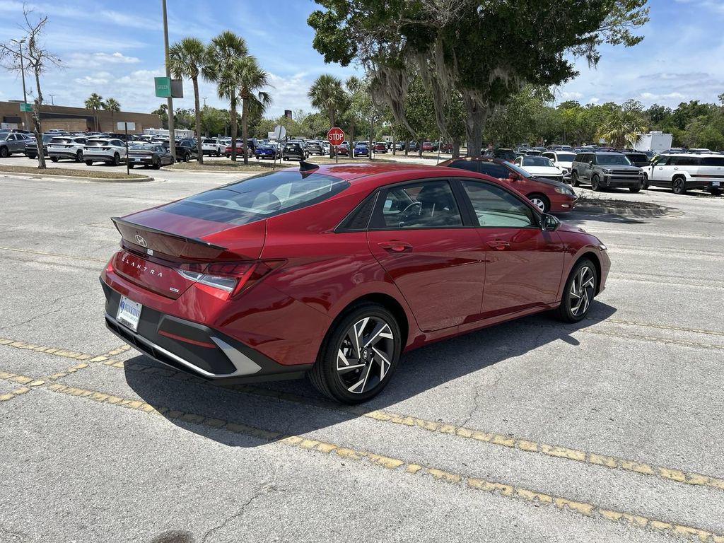 2025 Hyundai Elantra Blue - Photo 10