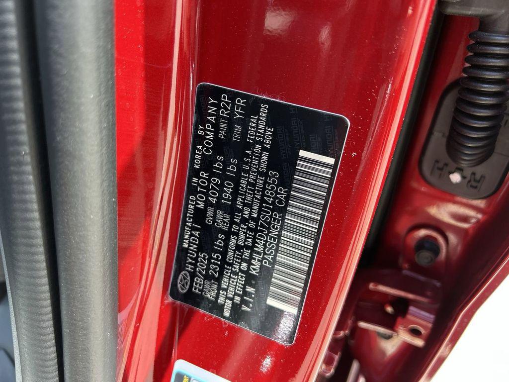 2025 Hyundai Elantra Blue - Photo 31