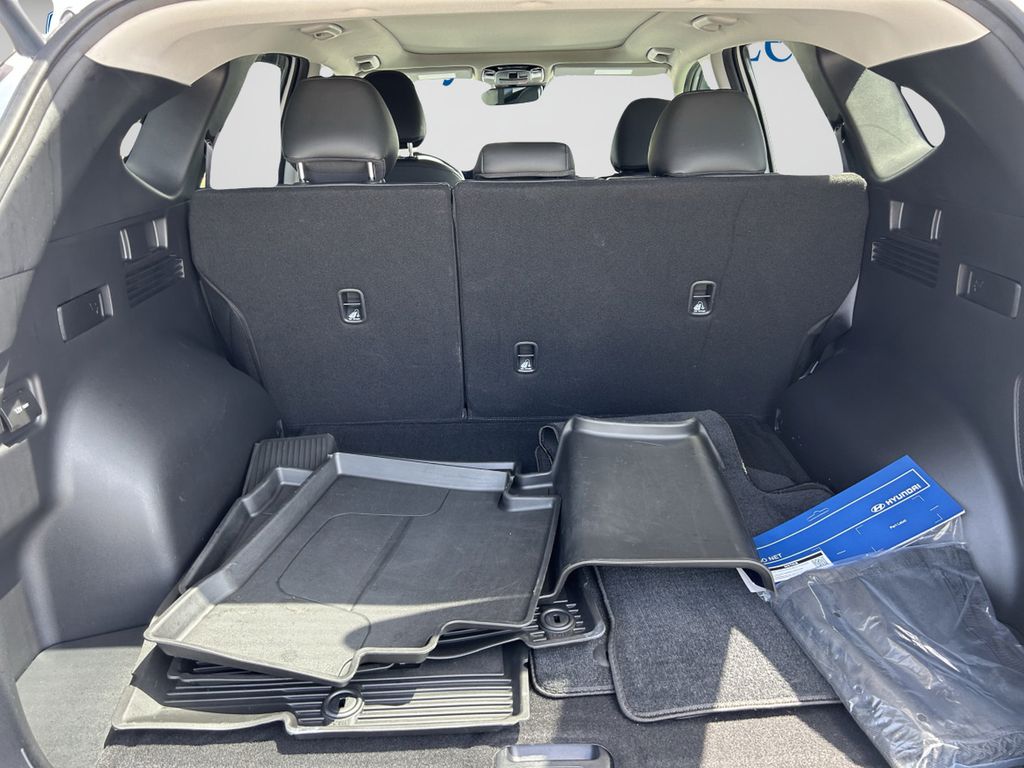 2025 Hyundai Tucson Limited - Photo 13