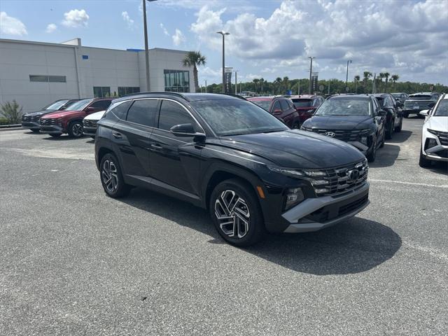 2025 Hyundai Tucson Hybrid Limited photo 2