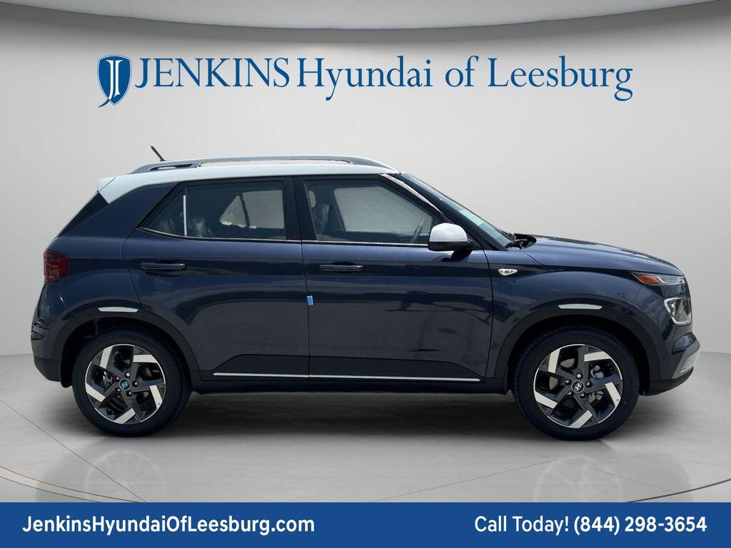 New 2026 Hyundai Venue SEL w/Two-Tone Roof SUV
