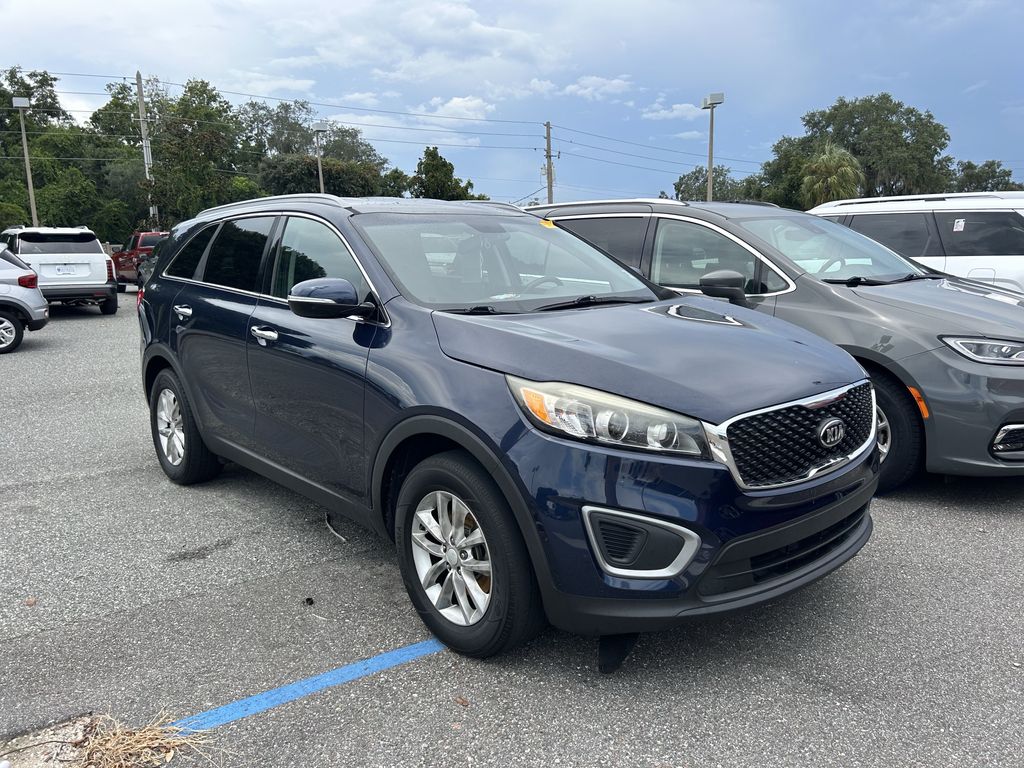 Used 2016 Kia Sorento LX with VIN 5XYPG4A33GG184073 for sale in Leesburg, FL