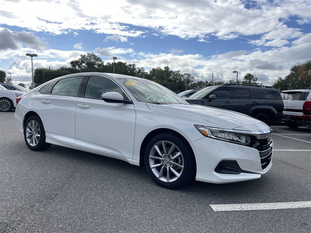 2022 Honda Accord LX photo 2
