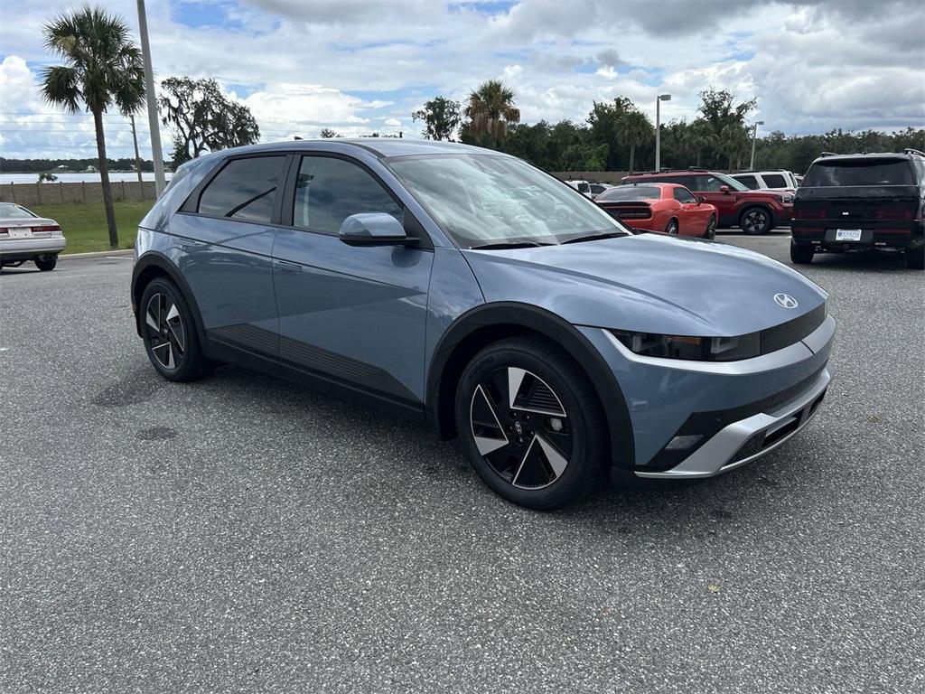 2025 Hyundai Ioniq 5 SE photo 2