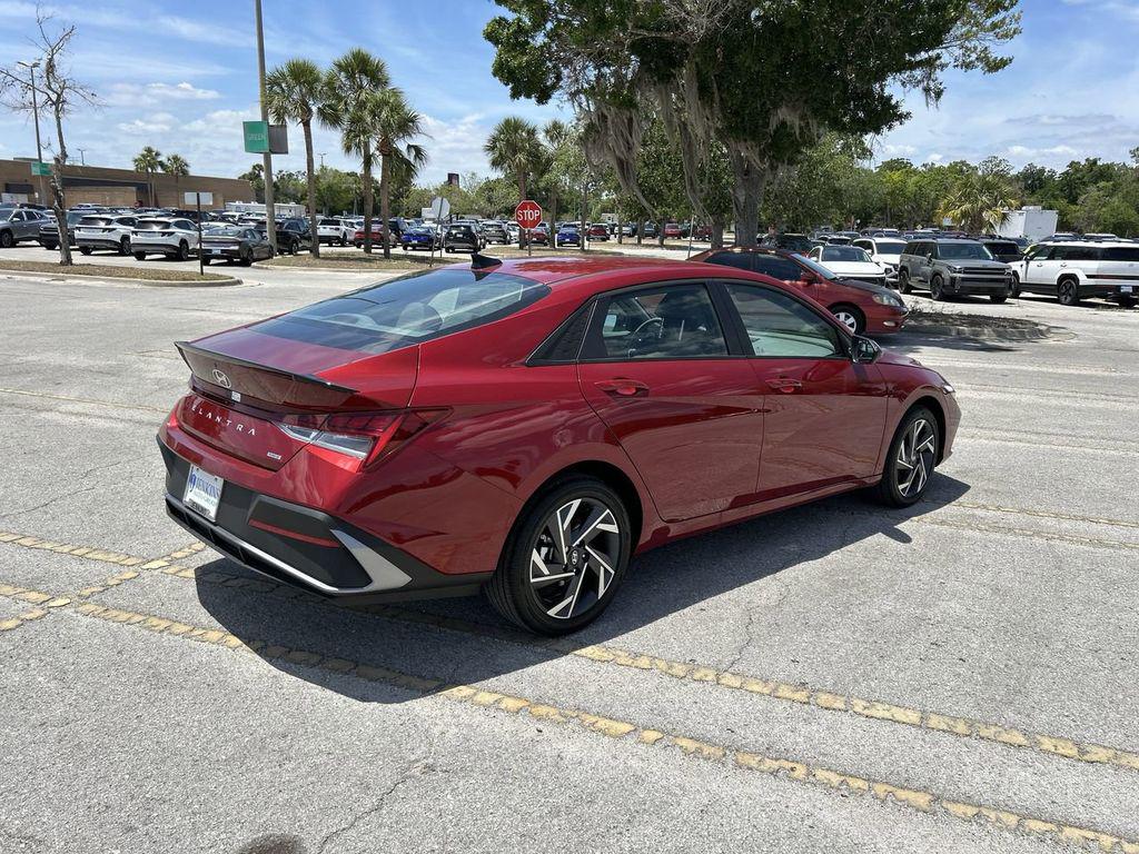 2025 Hyundai Elantra Blue - Photo 10