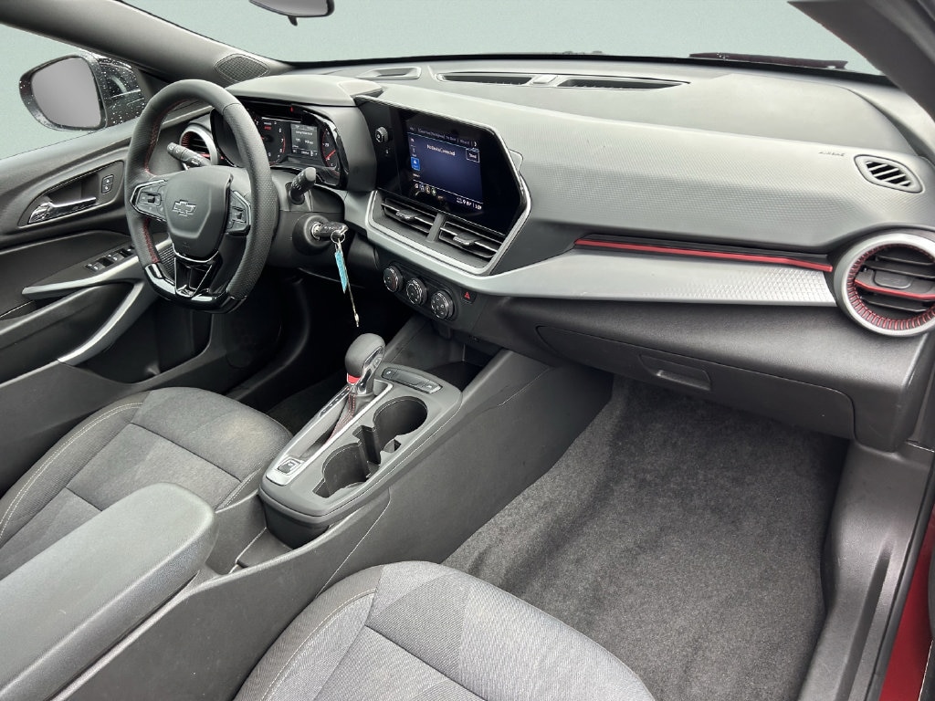 2025 Chevrolet Trax RS - Photo 16