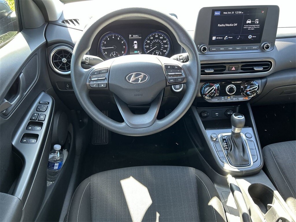 2022 Hyundai Kona SEL photo 4