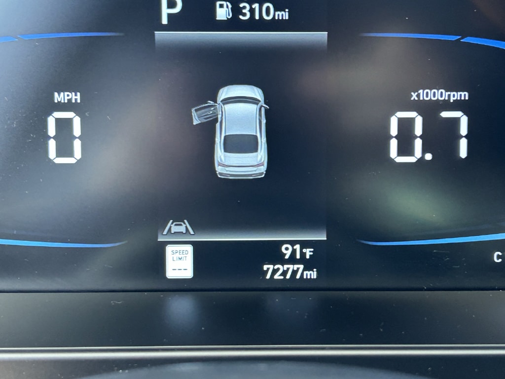 2025 Hyundai Elantra SEL - Photo 34