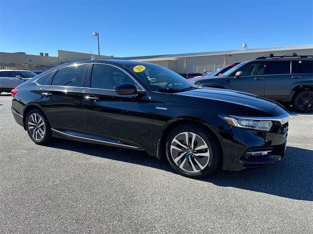 Used 2018 Honda Accord Hybrid Touring Sedan