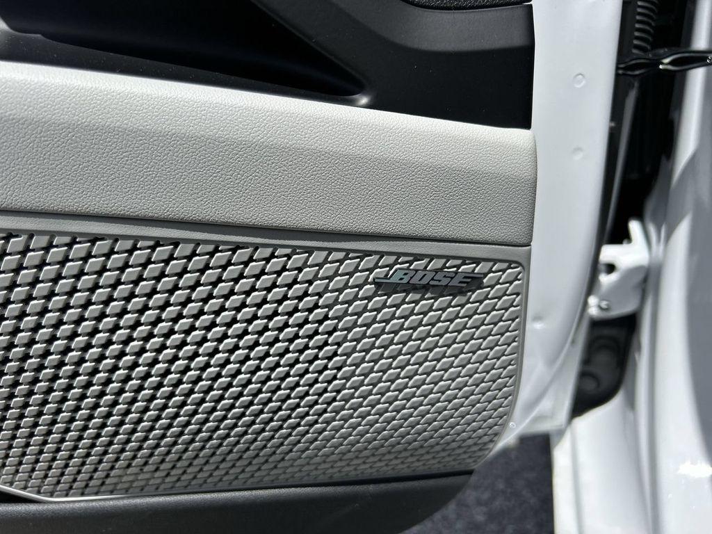 2025 Hyundai Elantra Limited - Photo 21