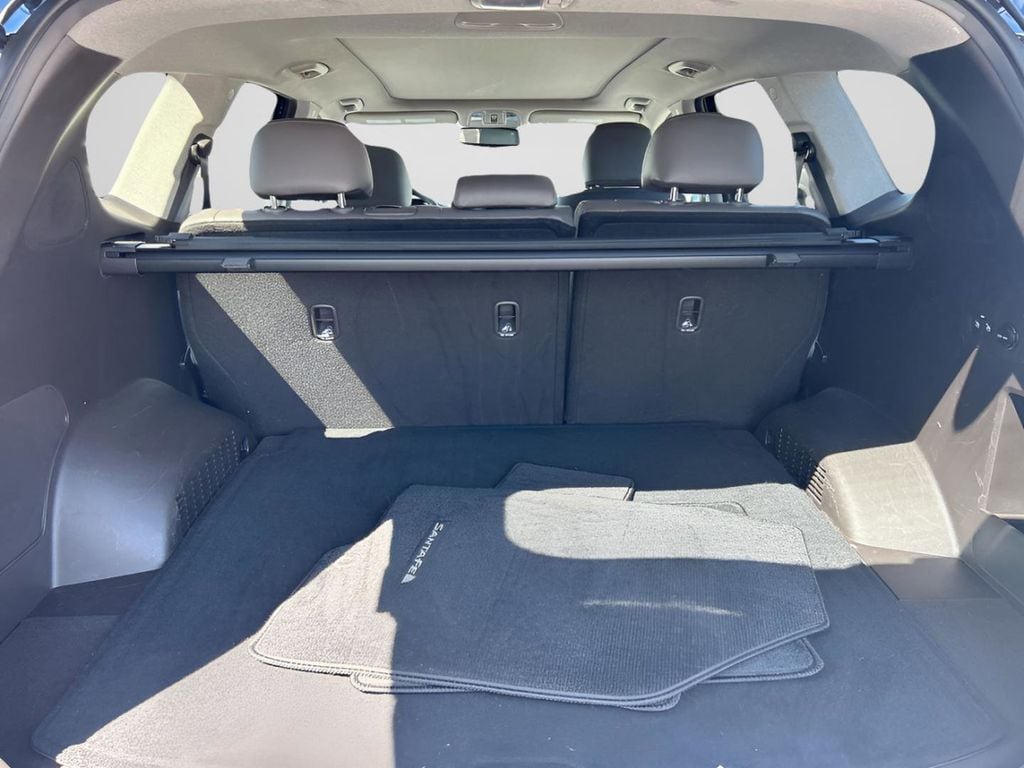2020 Hyundai Santa Fe Limited - Photo 13