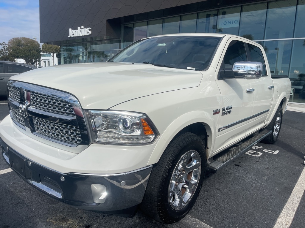 2017 RAM Ram 1500 Pickup Laramie's photo